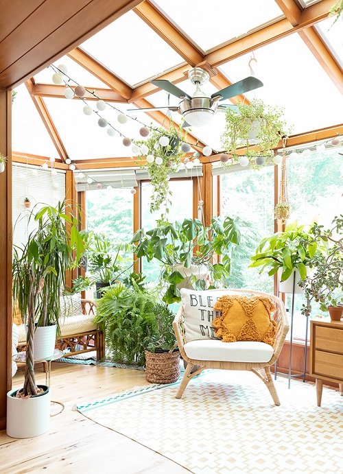 Small corners create small indoor garden ideas 26